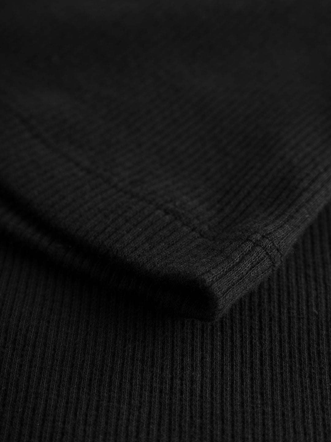 Rib Stretch High-Neck Top Ekologisk Bomull Svart - KNOWLEDGE COTTON APPAREL