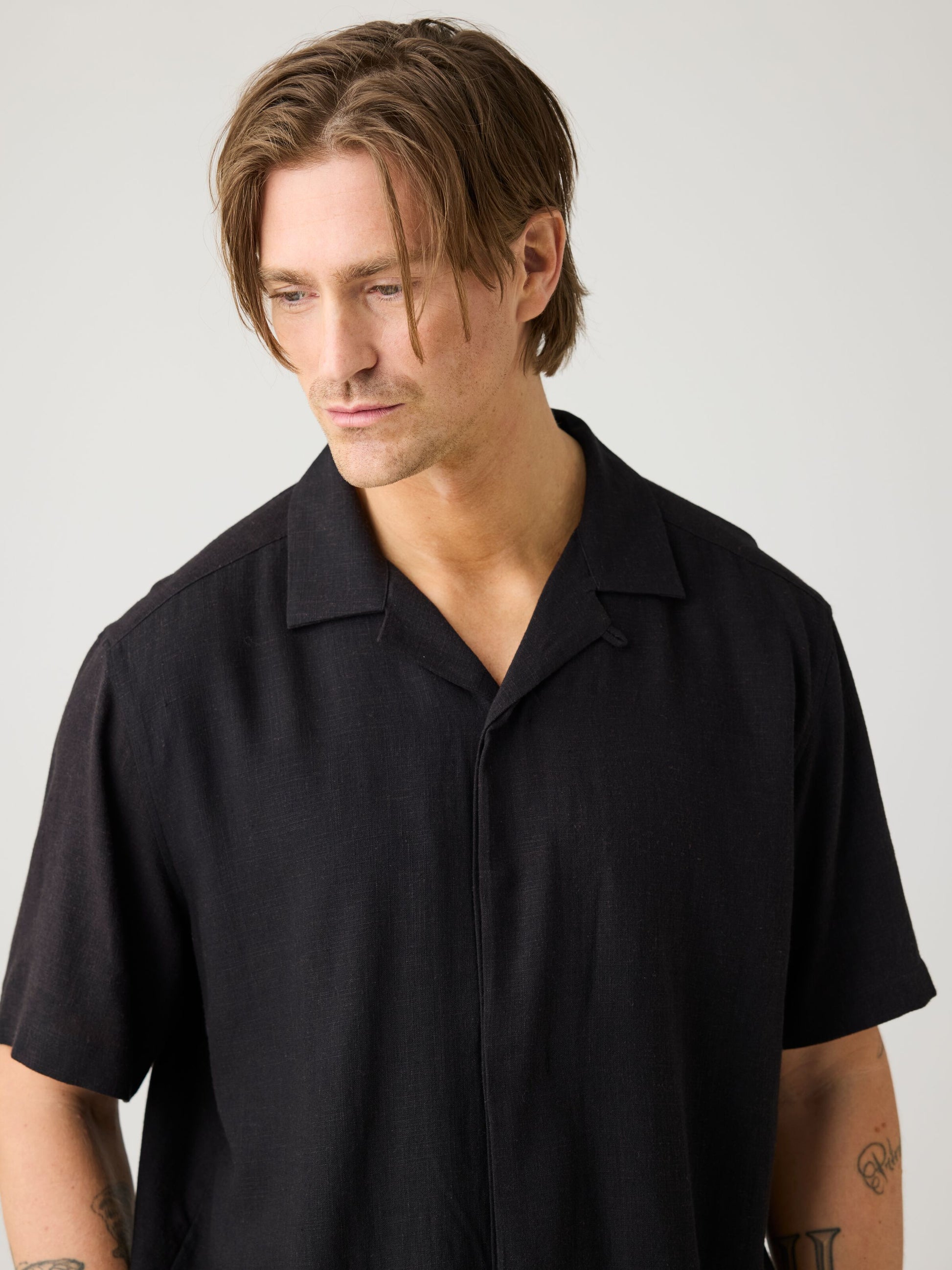 Linen & EcoVero Shortsleeve Shirt Black
