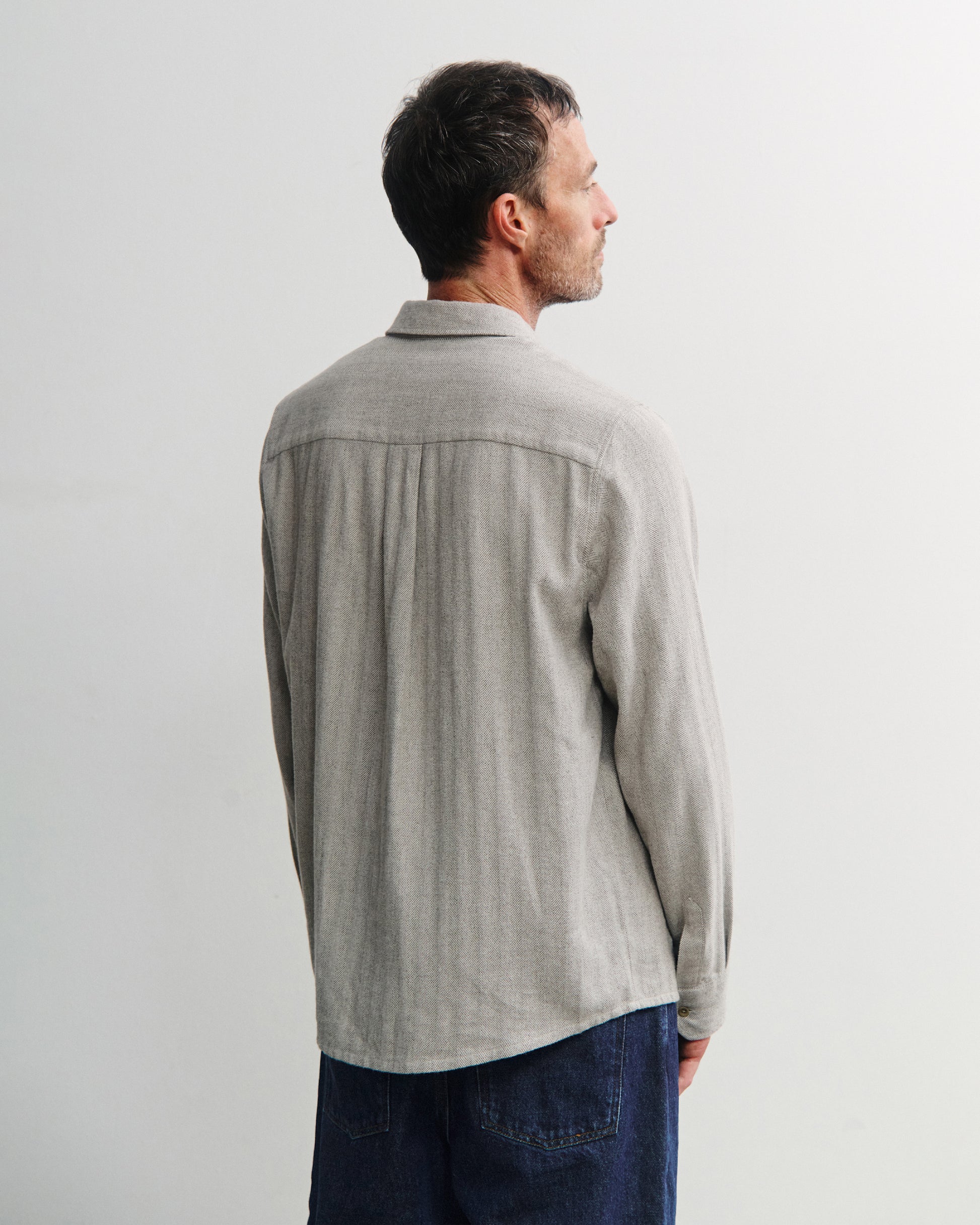 Button-Down Shirt Herringbone Gray
