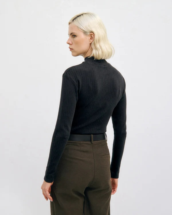 Heavy Ribbed Mock-Neck Longsleeve True Black