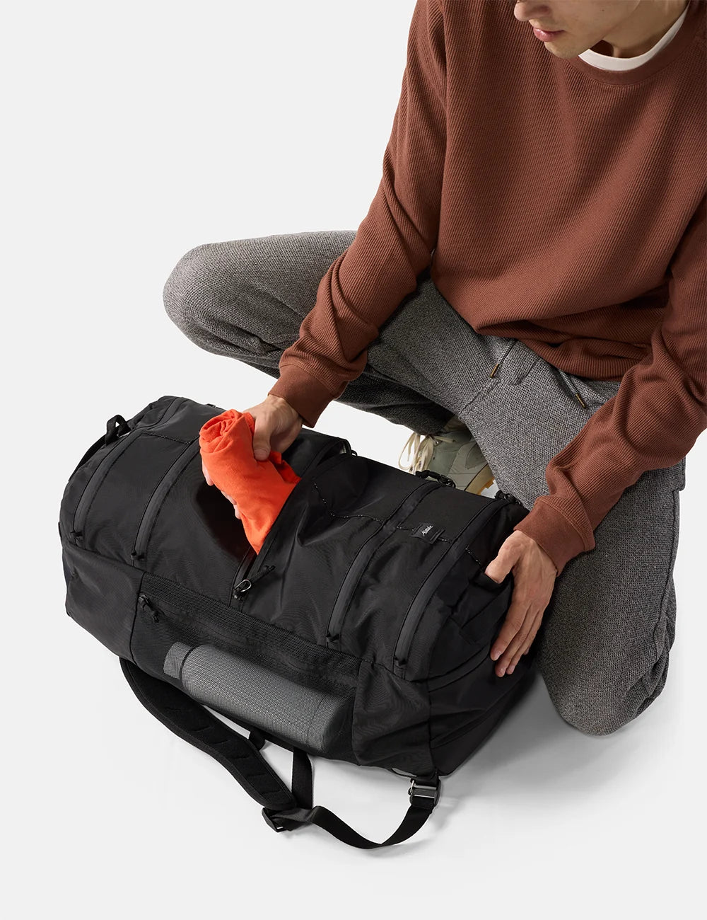 SEG 45L Hybrid Travel Pack Black