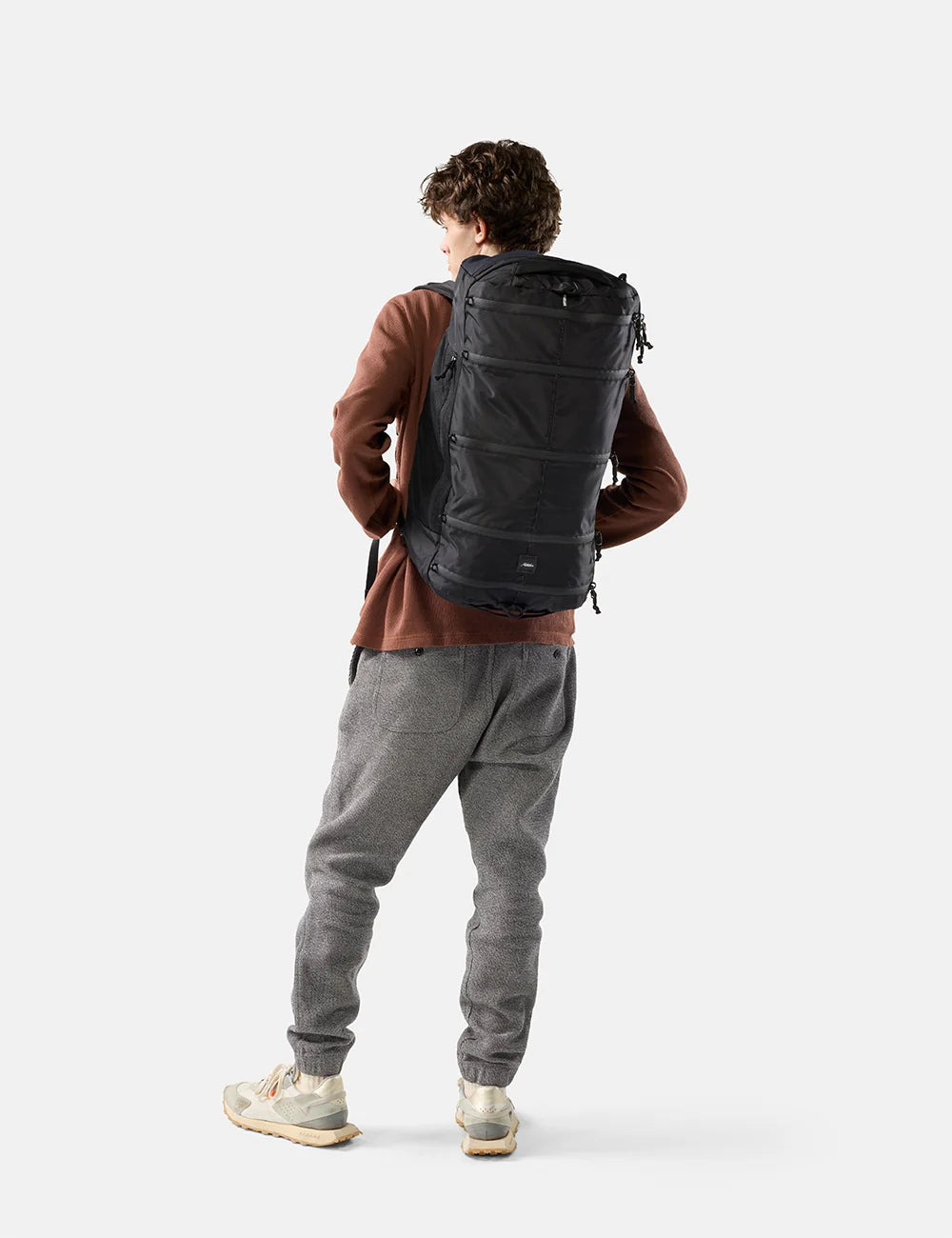 SEG 45L Hybrid Travel Pack Black