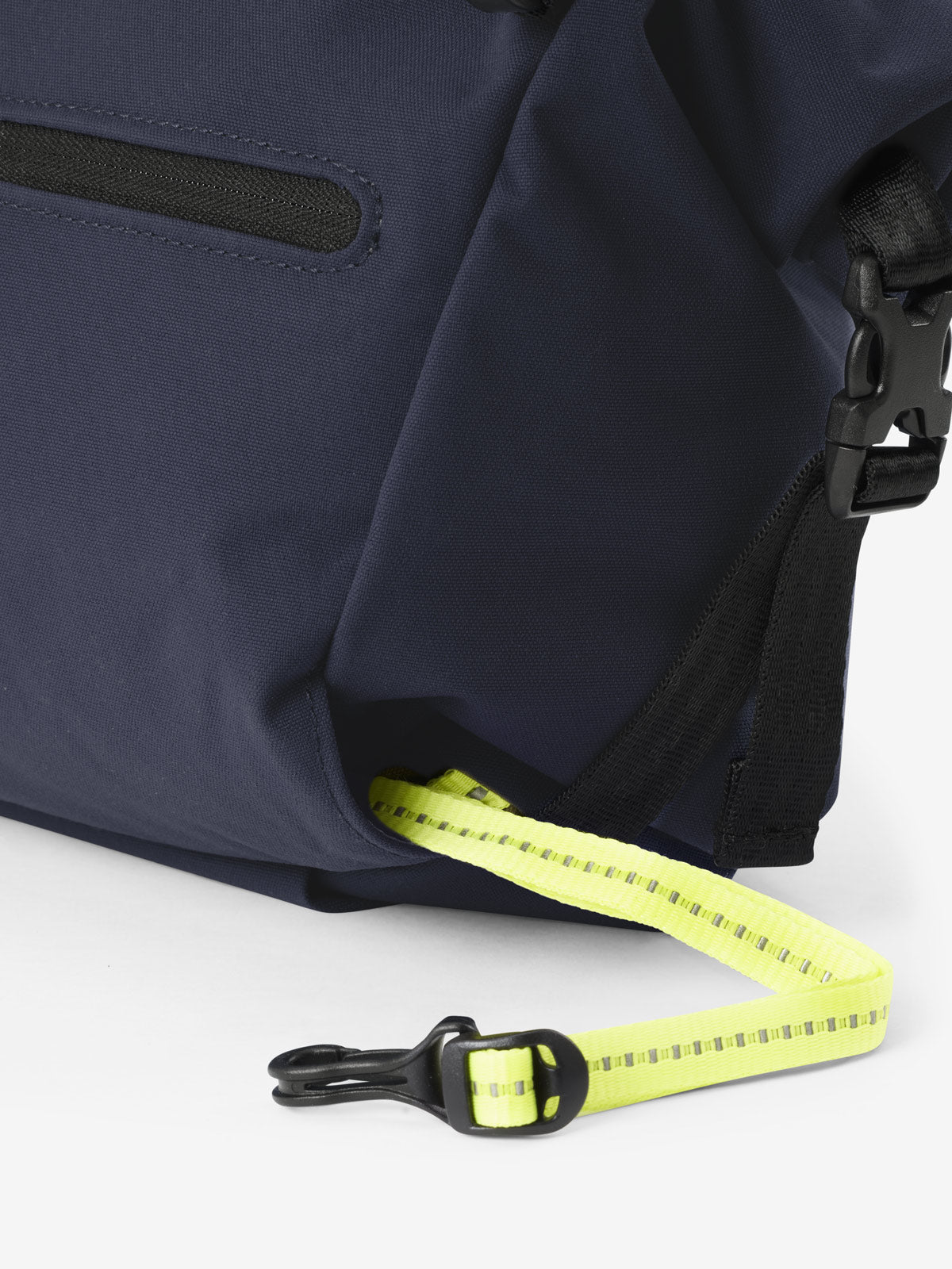 Aksel Solid Navy - PINQPONQ