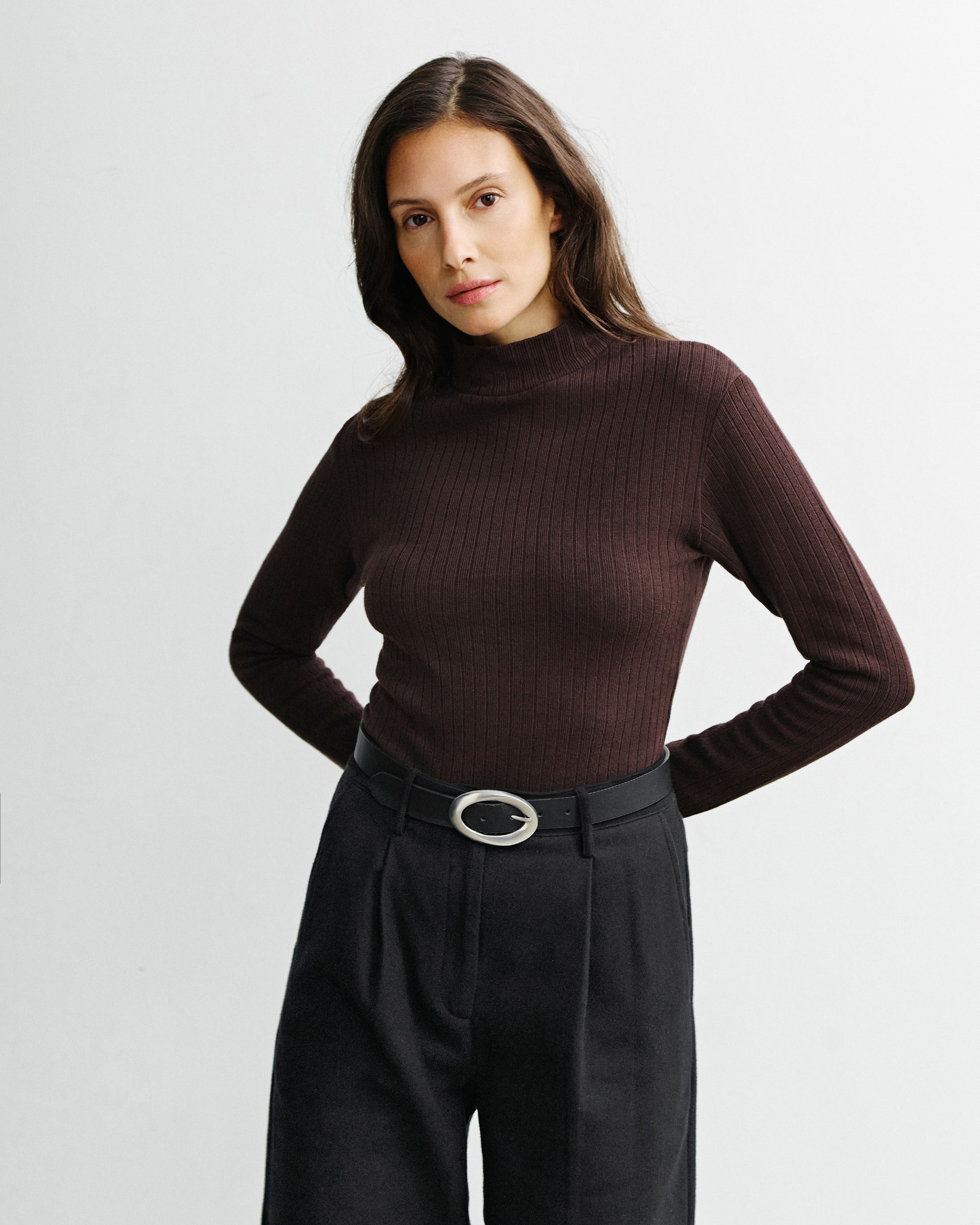 Heavy Ribbed Mock-Neck Longsleeve Dark Brown