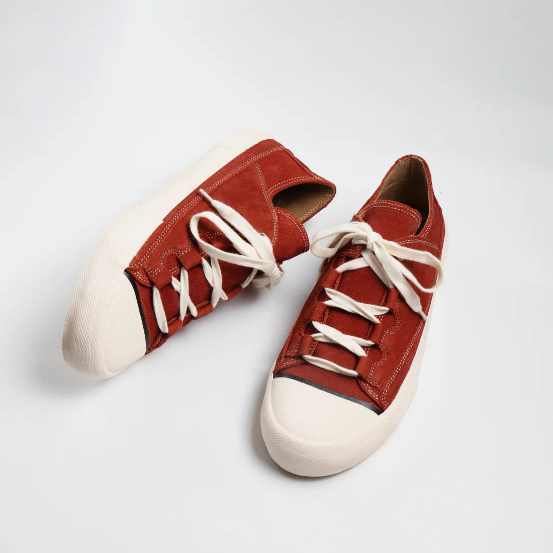 Tarmac Clay Red Suede