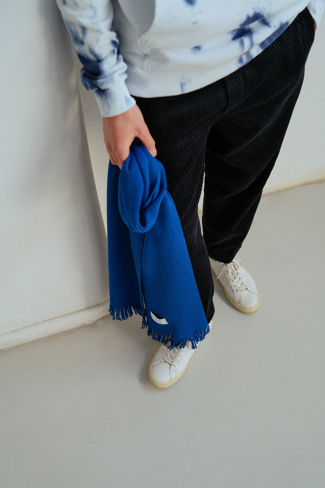 Merino Fine Knit Scarf Cobalt Blue - ROTHOLZ