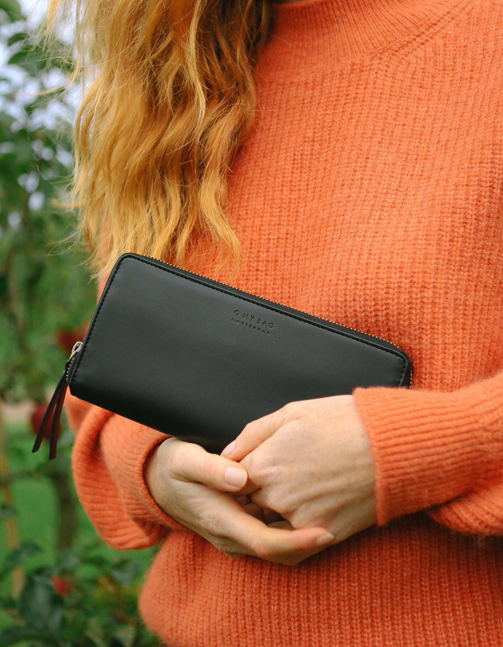 Sonny Wallet Apple Leather Black - O MY BAG