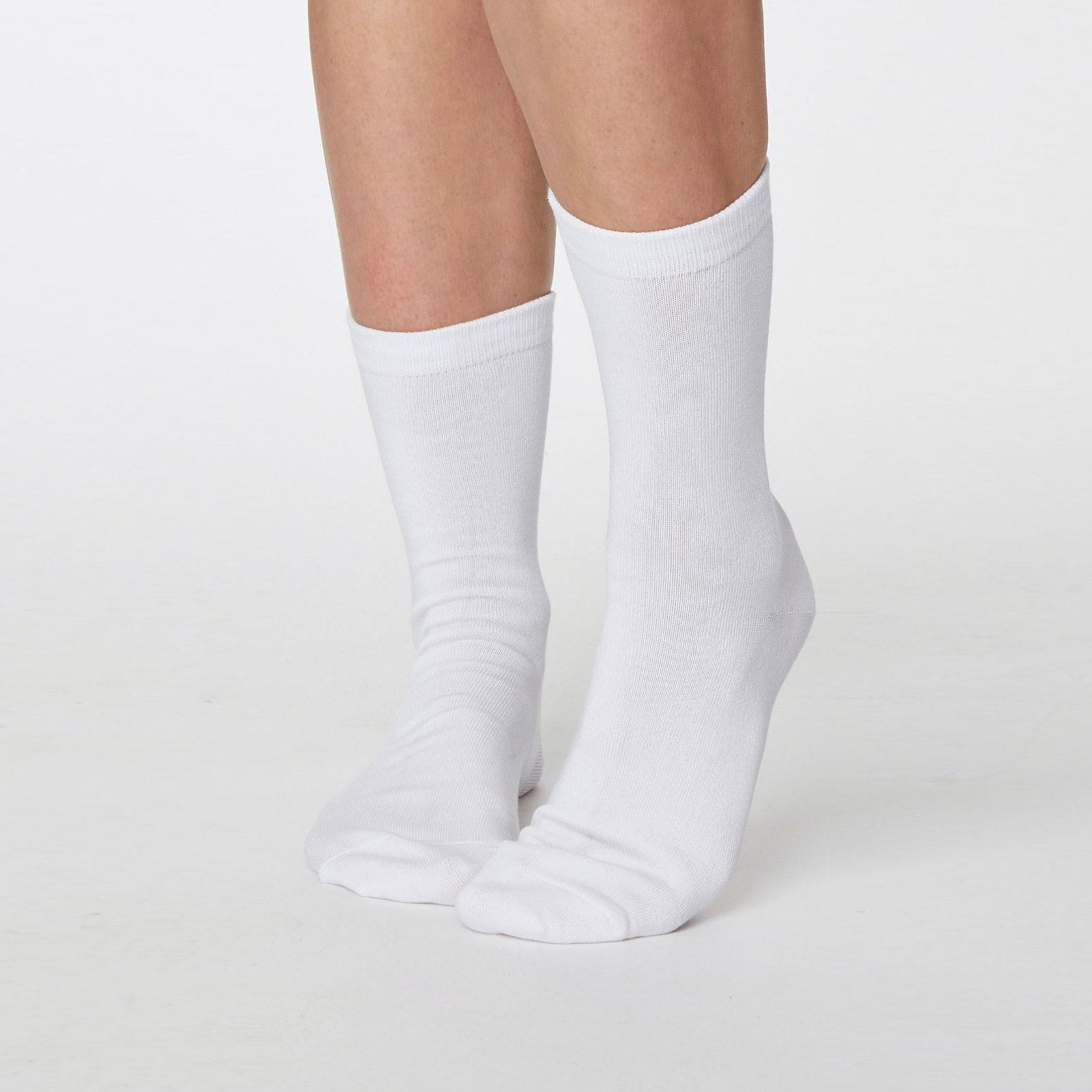 Solid Jackie Bambustrumpor White - THOUGHT