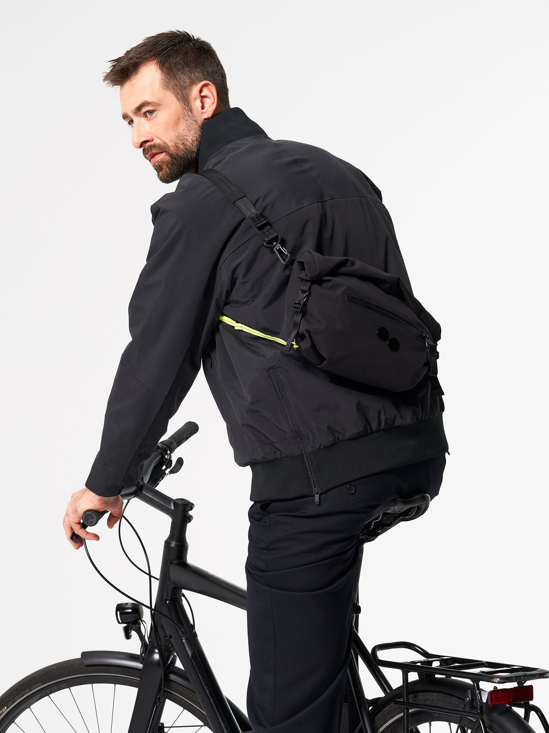 Aksel Solid Black - PINQPONQ