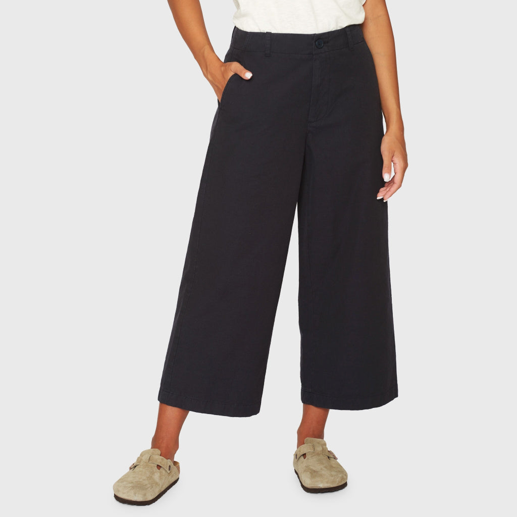 Posey Cropped Wide Summer Black - KNOWLEDGE COTTON APPAREL