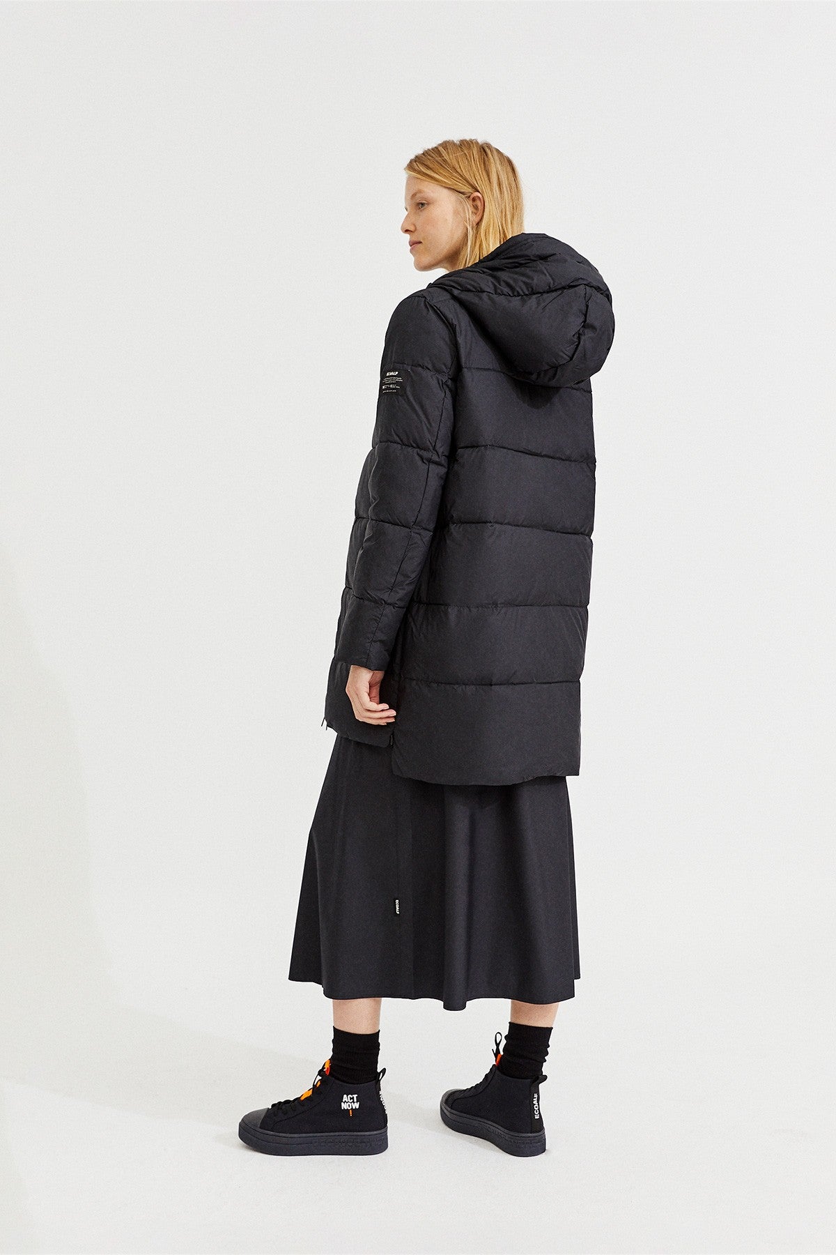 Marangu Puffer Coat Black - ECOALF