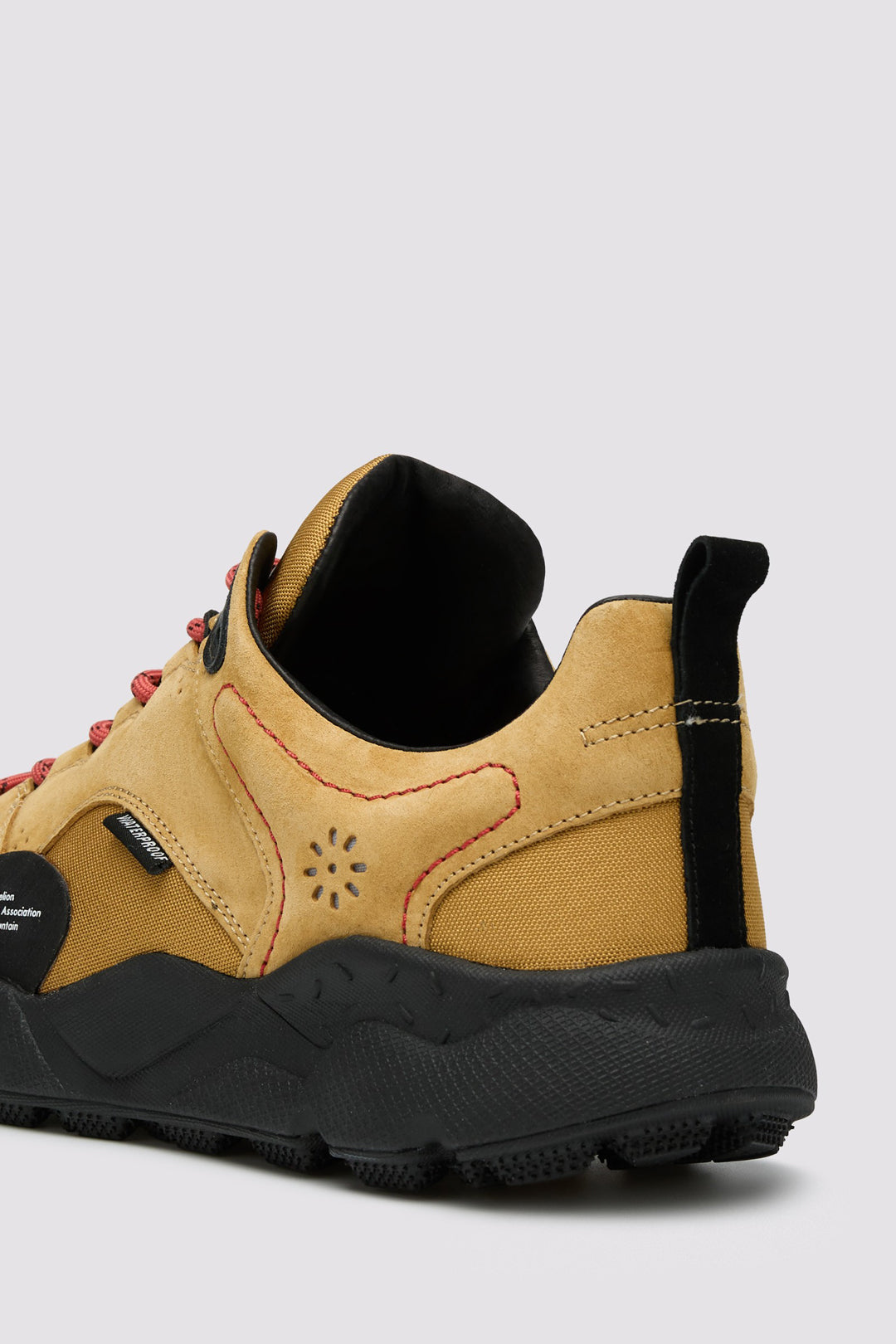 Back Country Waterproof Light Brown - FLOWER MOUNTAIN