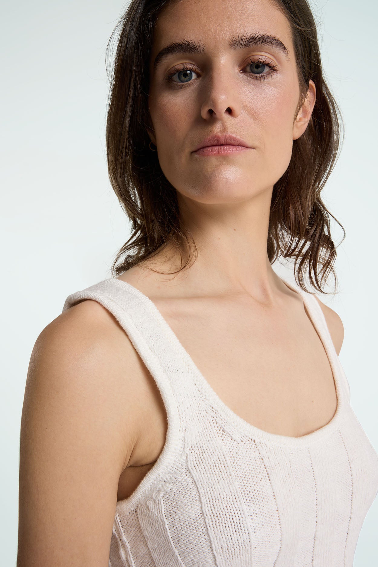 Hinan White Singlet
