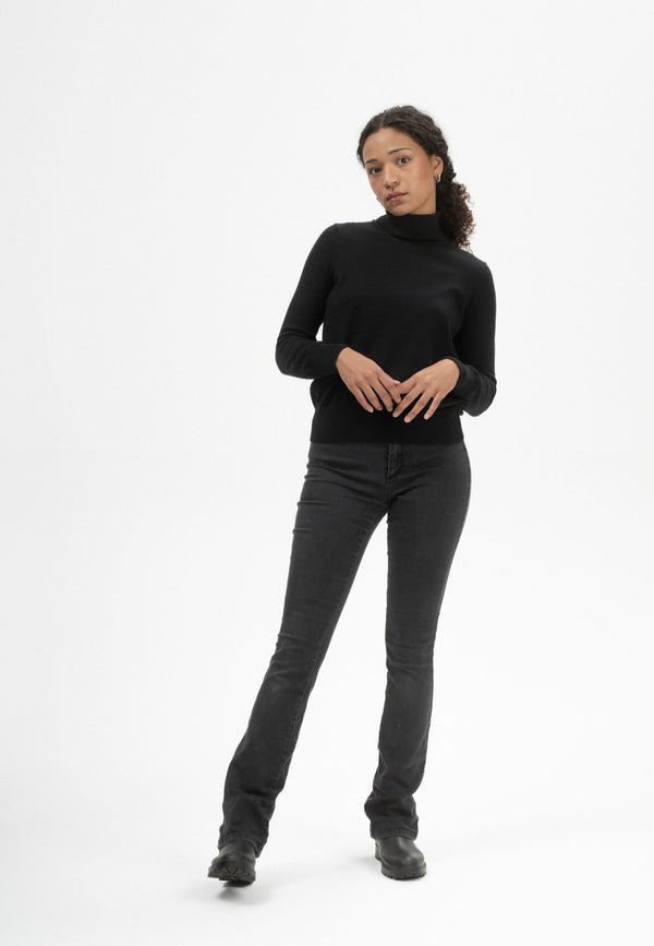 Mayura Fine Knit Turtleneck Black