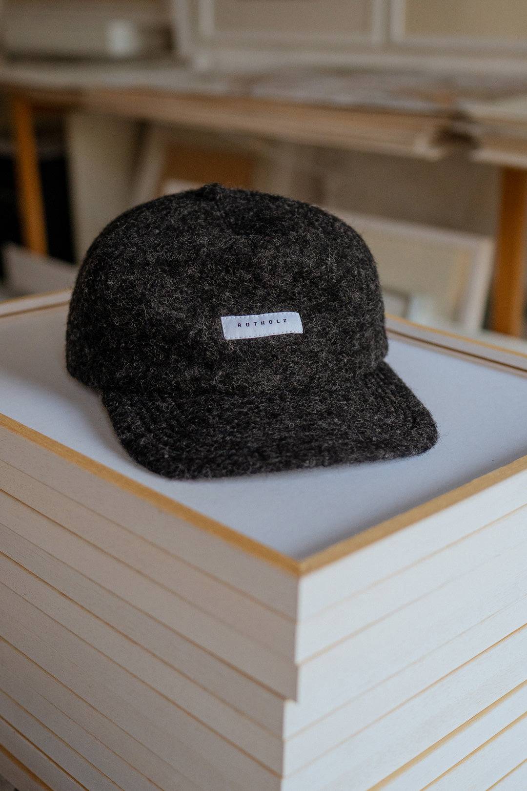 Floppy Wool Cap Anthracite - ROTHOLZ