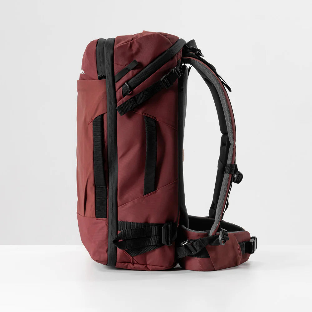 GlobeRider Travel Backpack 35L Garnet