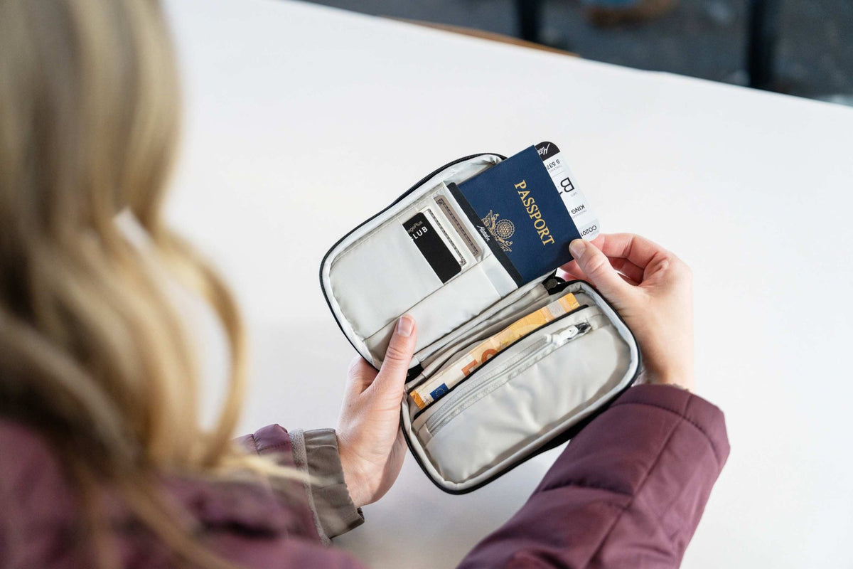 Matador Global Travel RFID+Waterproof Stash Black