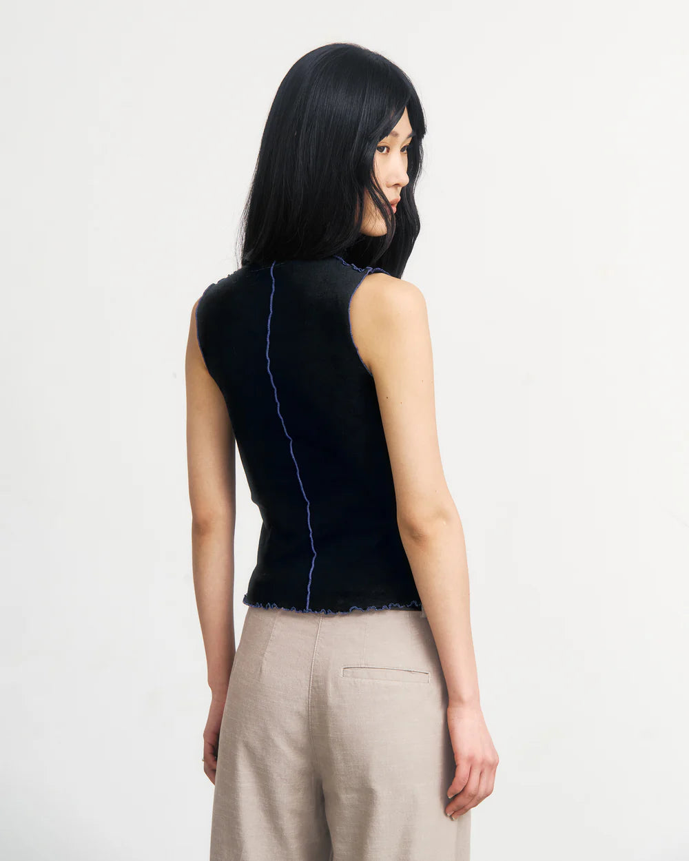 Pin-Tucked Top Organic Cotton True Black Rotholz