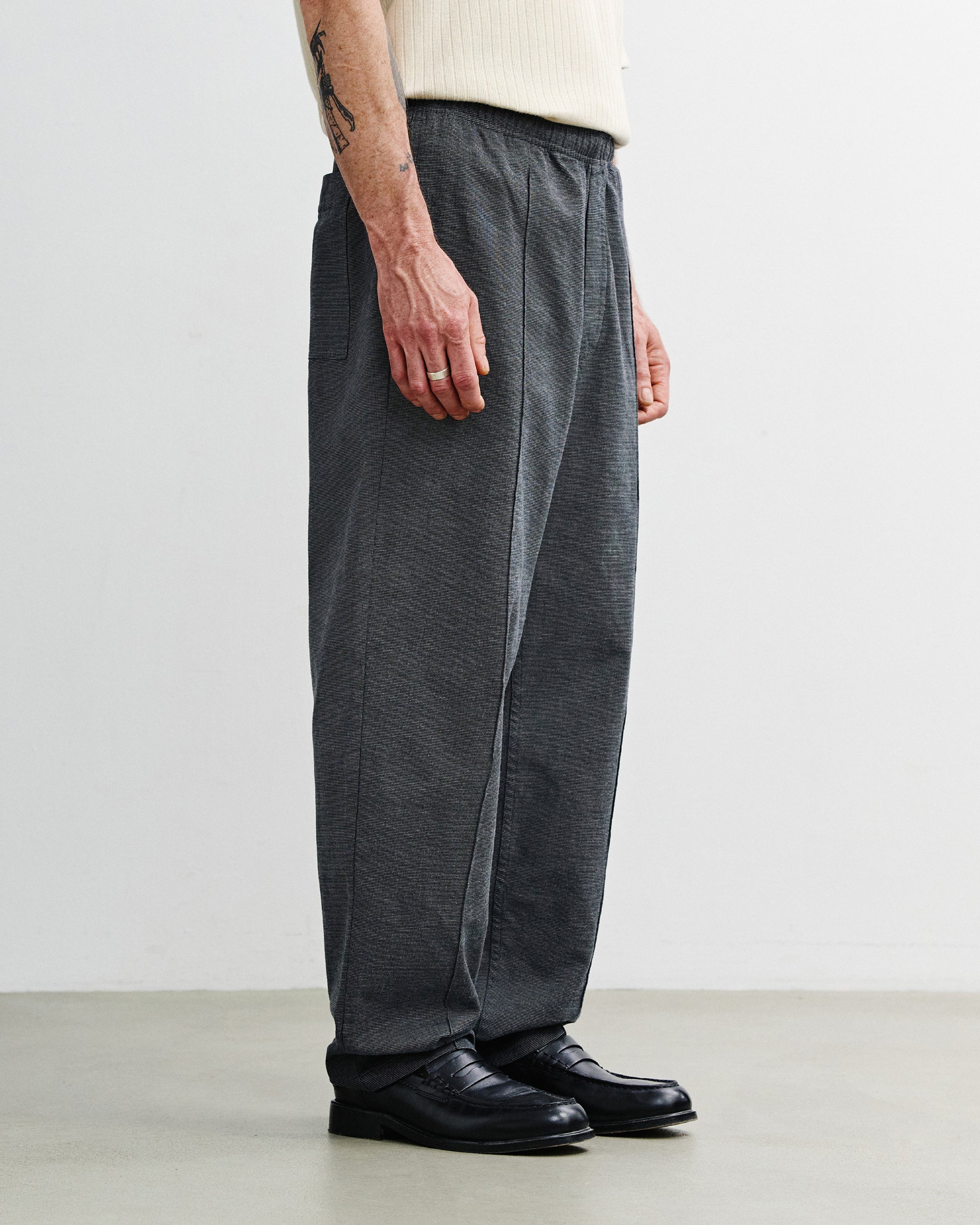 Pleated Wide Pant Spotted Black