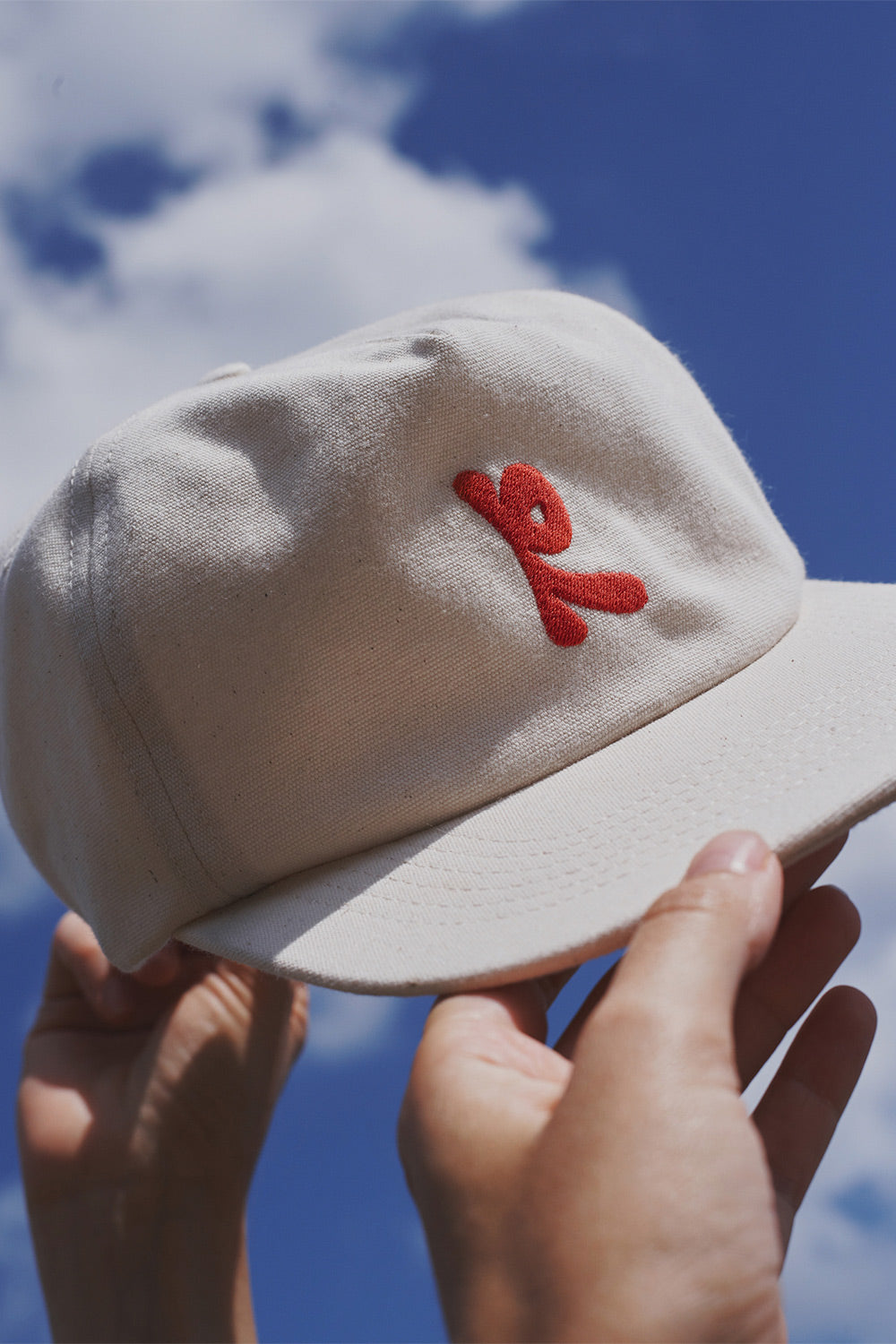 Wavey Floppy Cap Organic Natural - ROTHOLZ