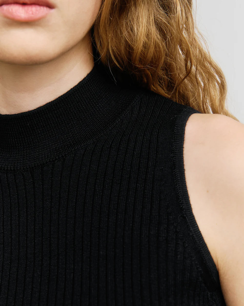 Merino Knit Singlet True Black