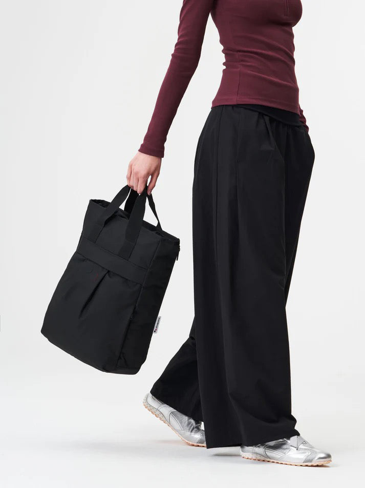 Komo Backpack Rooted Black 17-21L