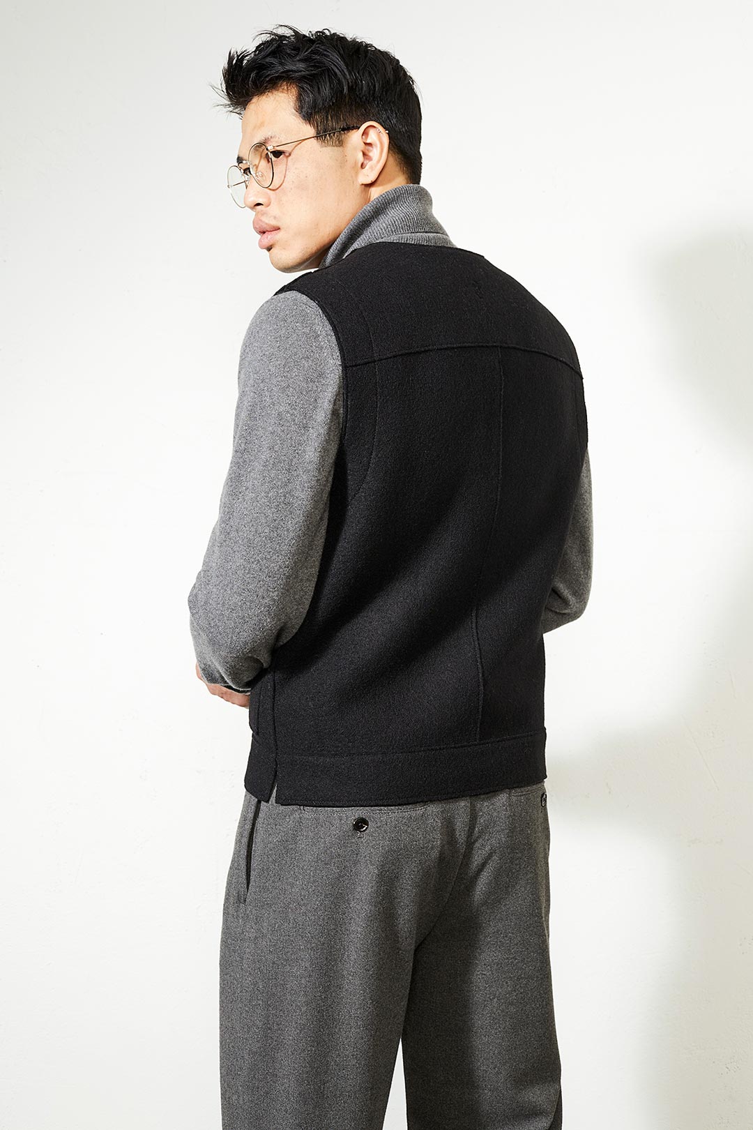 Claymont Boiled Organic Wool Vest Carbon - LANGERCHEN