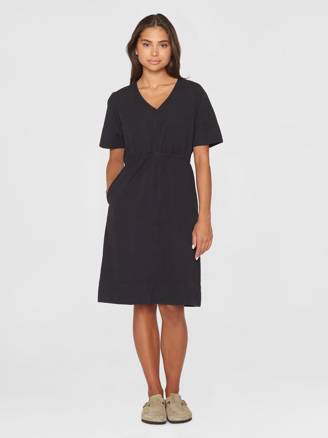V-Neck Short Sleeve Midi Dress Black - KNOWLEDGE COTTON APPAREL