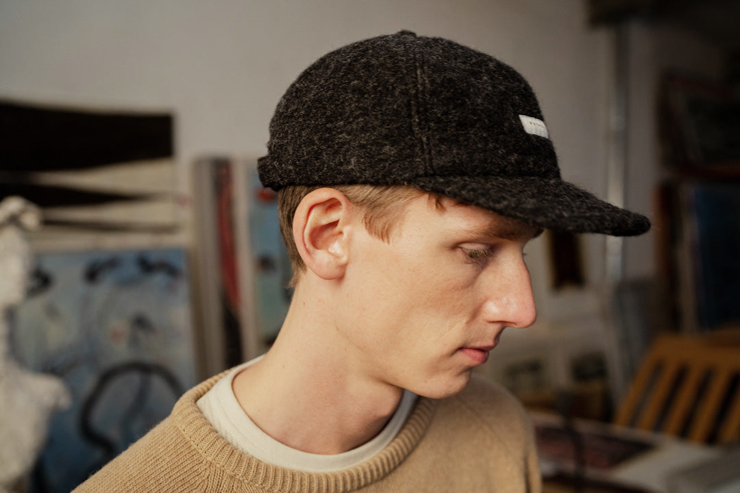 Floppy Wool Cap Anthracite - ROTHOLZ