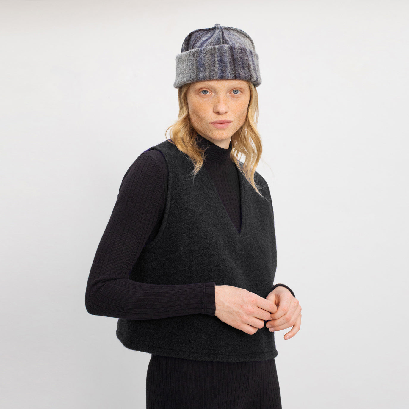 Vest Organic Wool Black