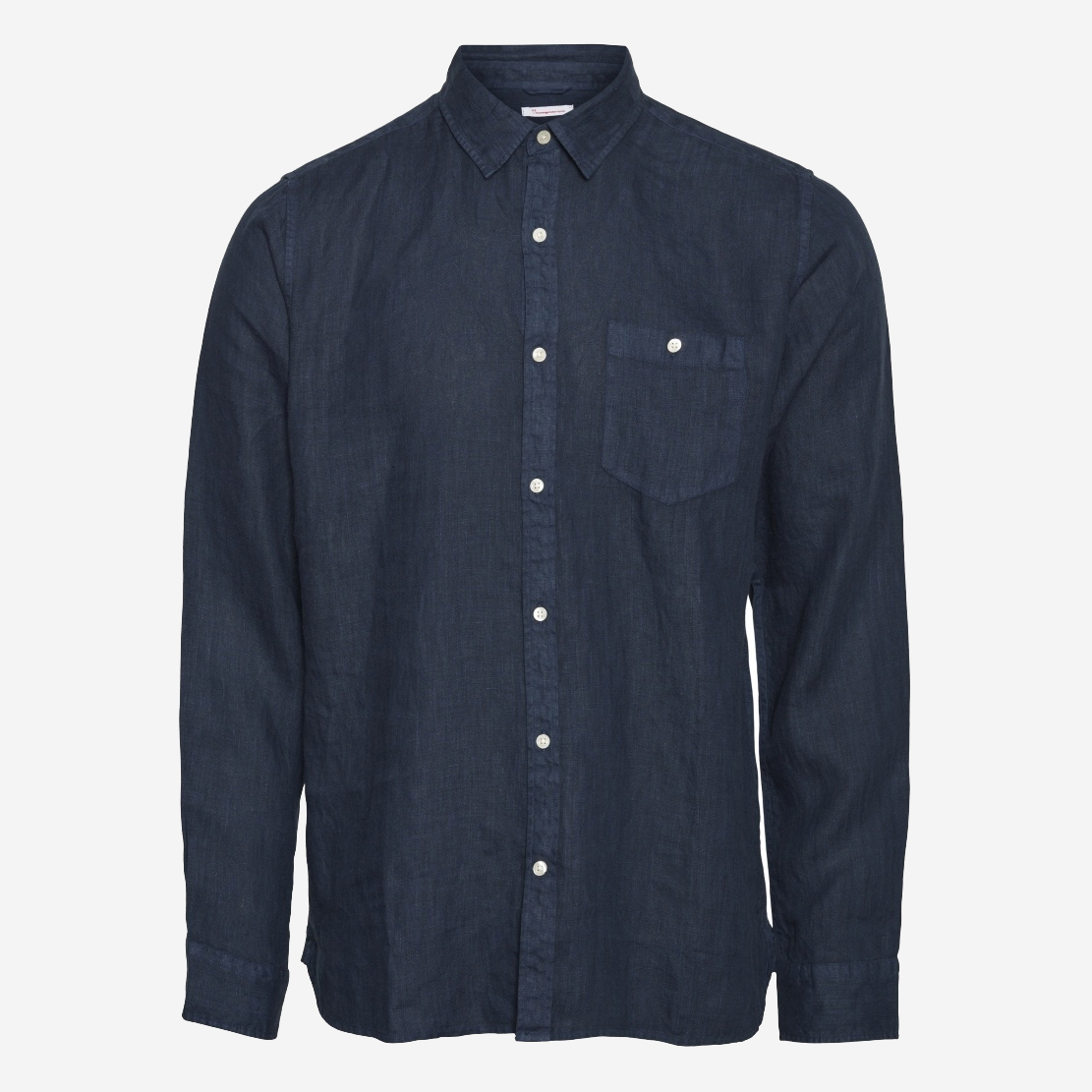 Marinblå linneskjorta från Knowledge Cotton Apparel